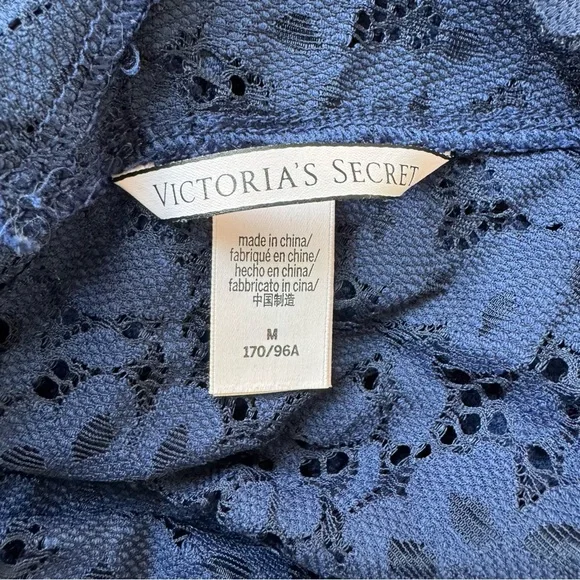 Victoria’s Secret Lace Romper in Deep Navy (Size M) 💙 - Picture 4 of 5